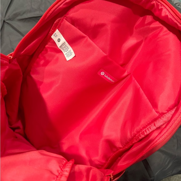 Lululemon Everywhere Backpack 22L in Glaze Pink - Picture 4 of 5